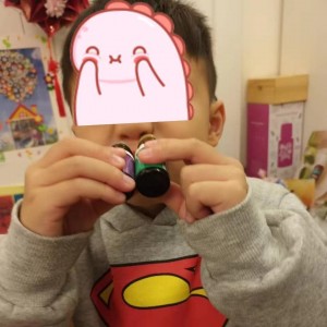 教孩子時, 萬一大家情緒一來, 該用什麼油緩和下來呢?